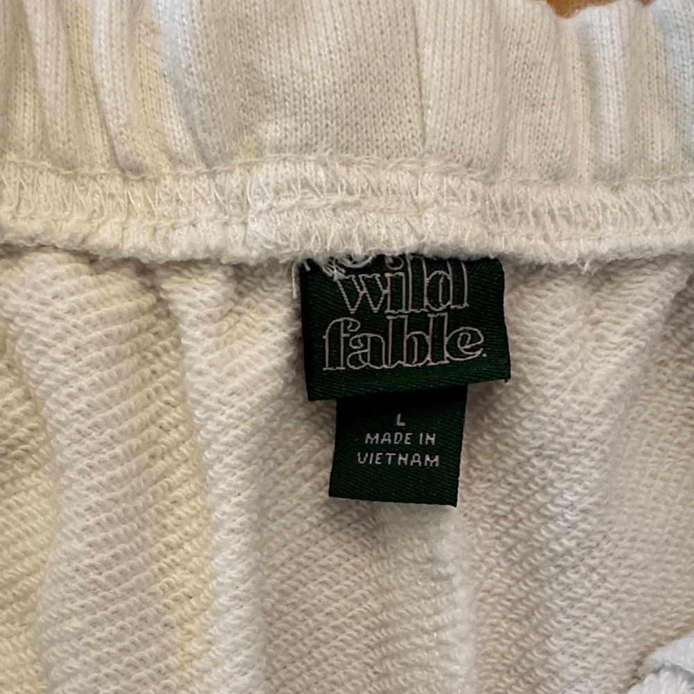 Wild Fable Womens White Shorts - Picture 2 of 4